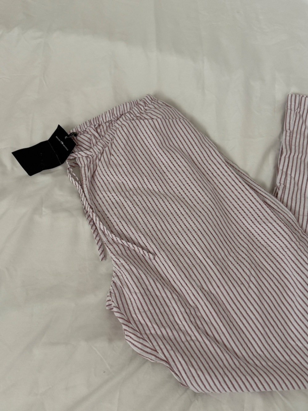 Brandy Melville stripe anastasia pants one size details: -NWT -100% cotton - Picture 2 of 3